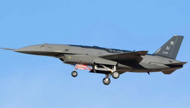 星欧娱乐官网：技术派｜美最新无人战斗机试飞，空战新时代正在加速到来